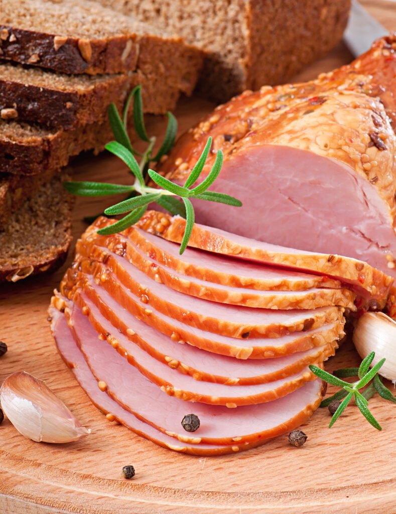 baked-ham-with-rosemary-rye-bread