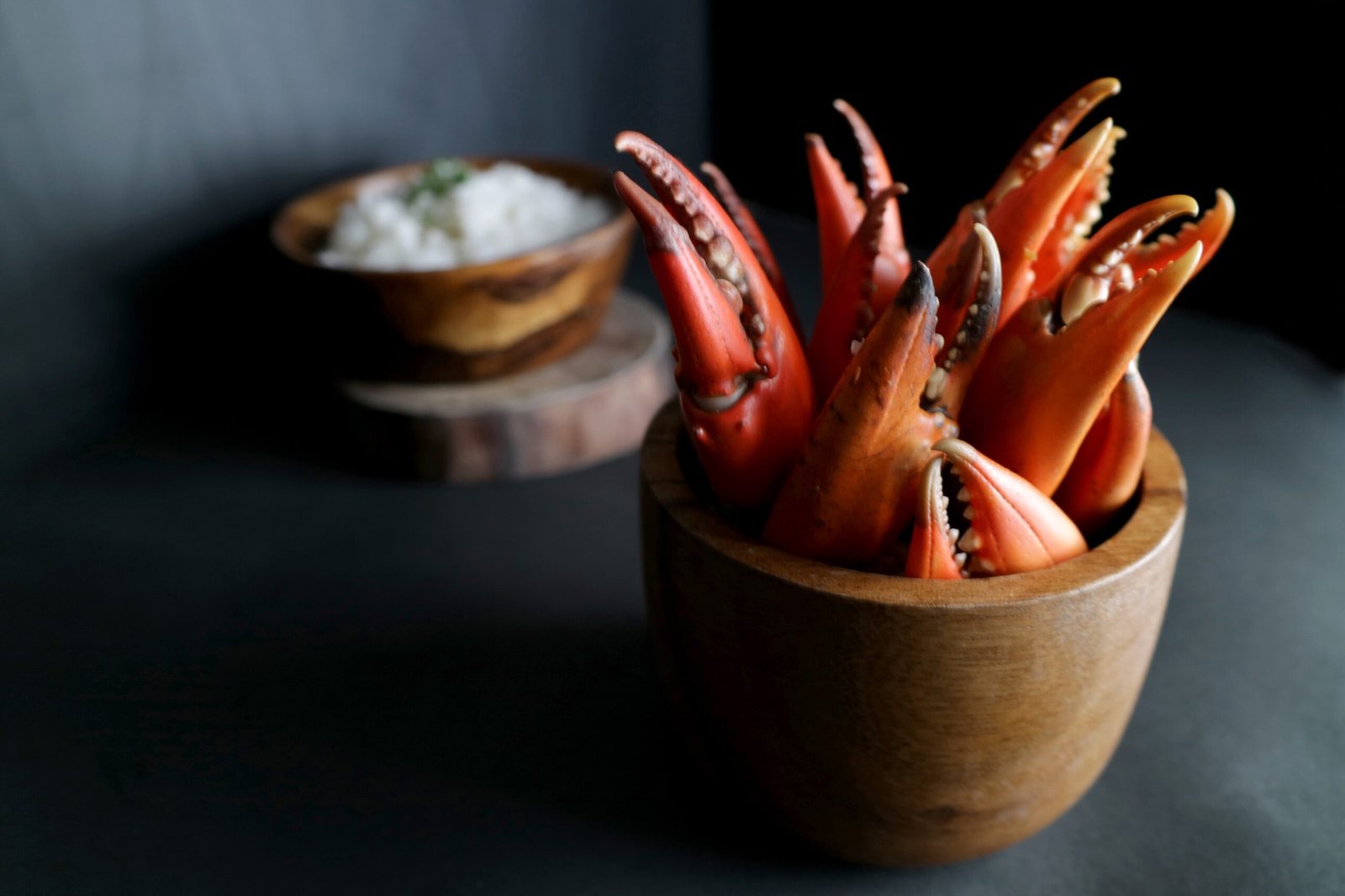close-up-red-chili-peppers-bowl-table