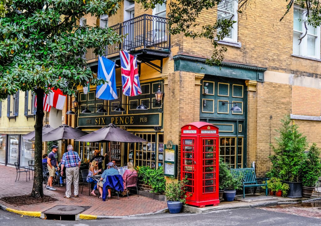 hidden Savannah restaurants